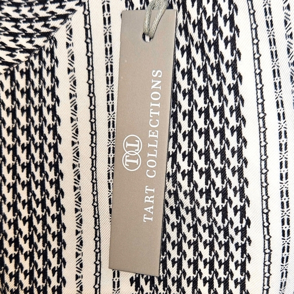 Tart Black and White Sleeveless Midi Sundress - Picture 10 of 15